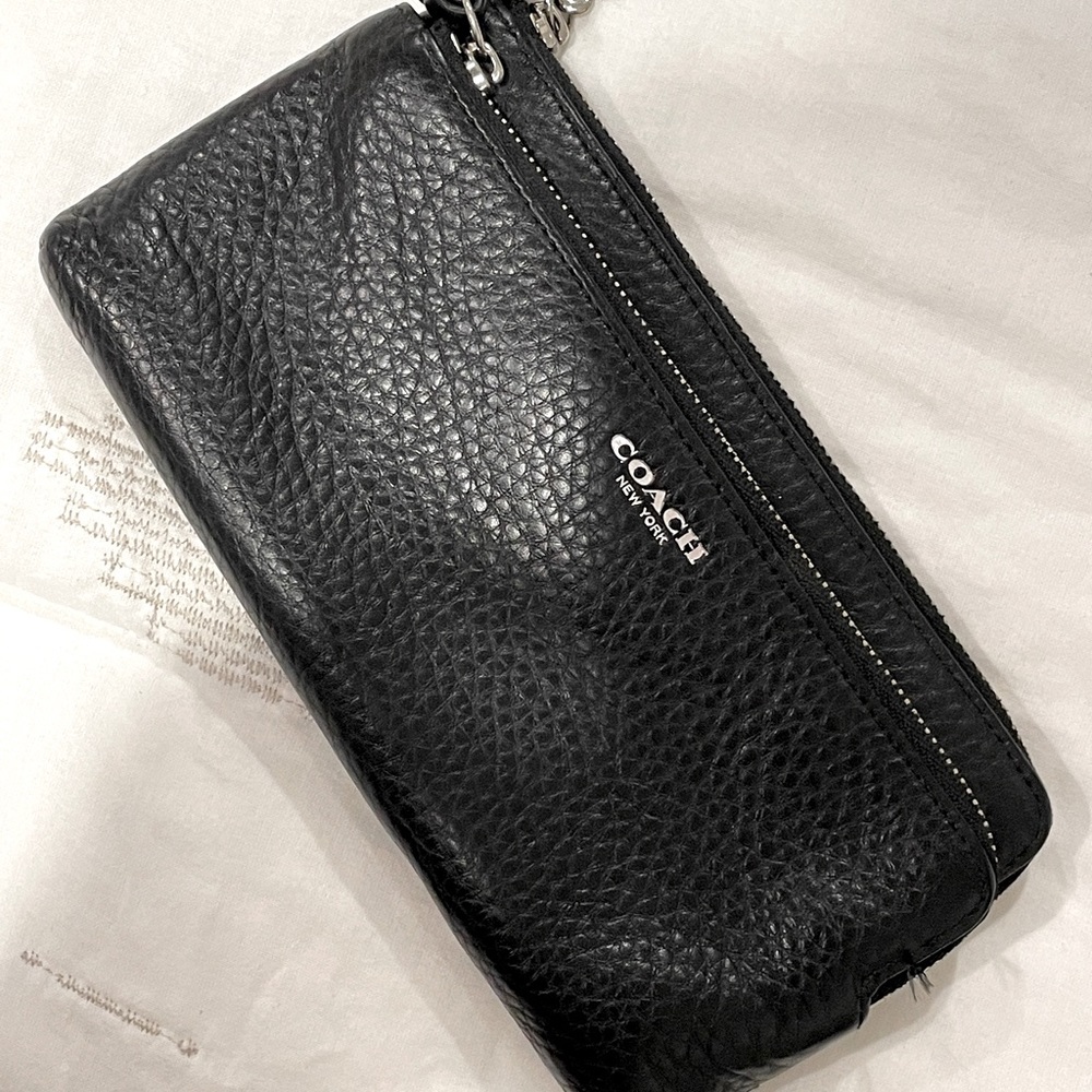COACH Wristlet wallet